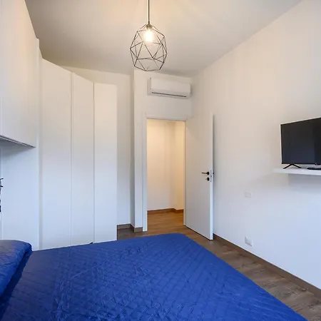 Golfo Dei Poeti Holidays Apartment